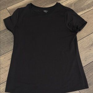 Black Crewneck Short Sleeve Tee by Yogalicious